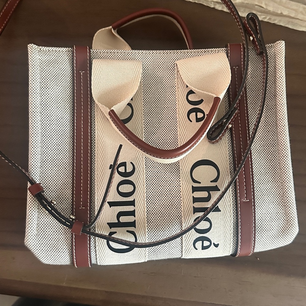 Small Chloe Woody Tote Bag in Linen